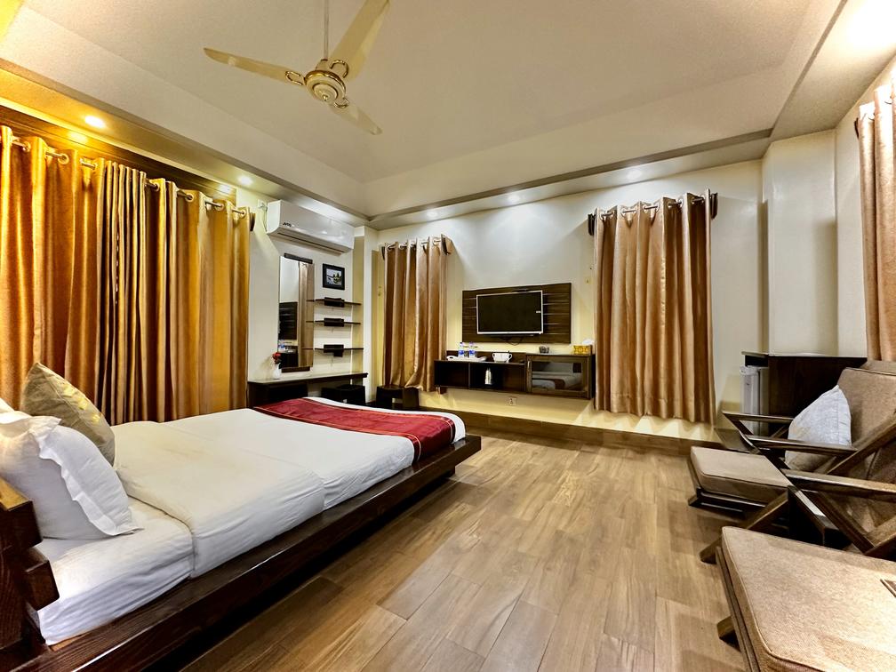 Shymoli & Dipali Pool Cottage Suites