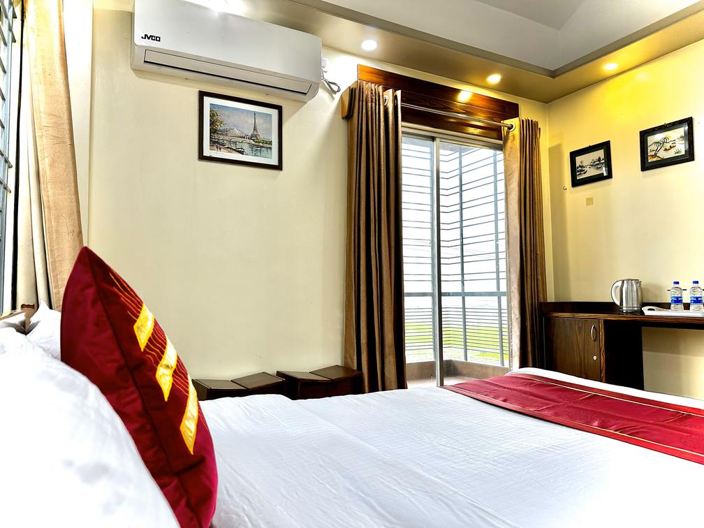 Shymoli & Dipali Pool Cottage Suites