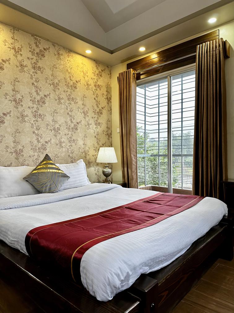 Shymoli & Dipali Pool Cottage Suites