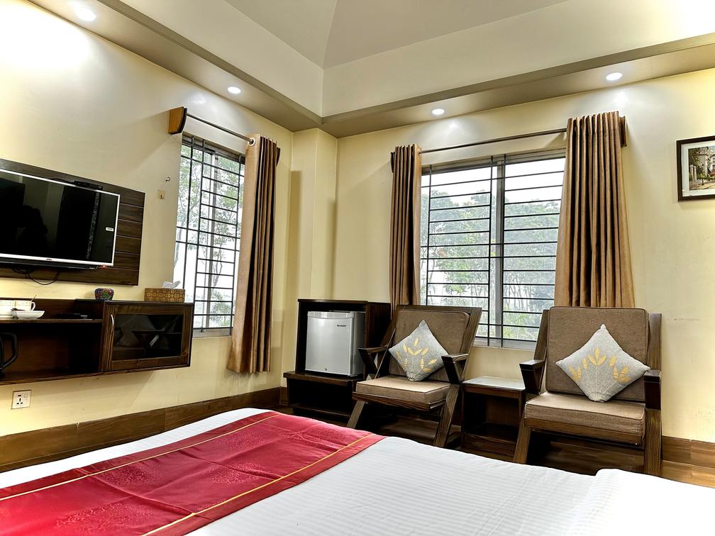 Shymoli & Dipali Pool Cottage Suites